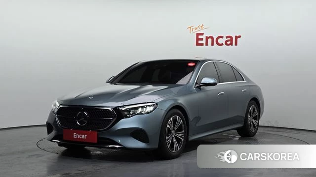 Mercedes-Benz E-Class W214 2025 Синий нефрит из Кореи