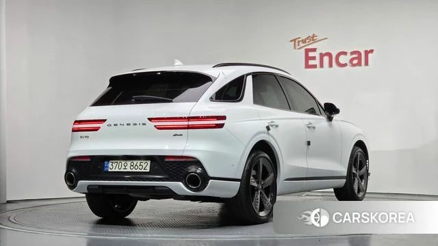 Genesis GV70 2022 Белый из Кореи