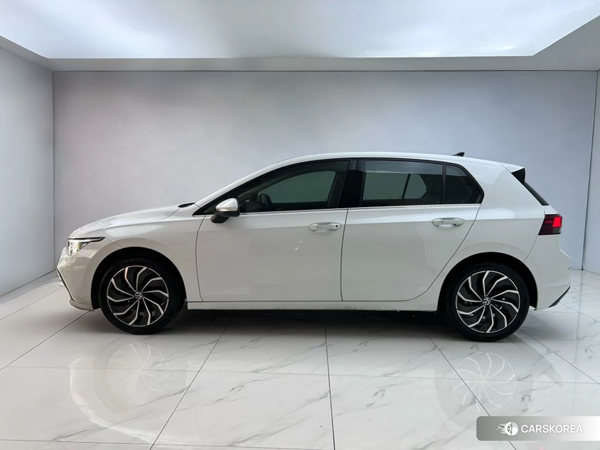 Volkswagen Golf 2020 Белый из Китая