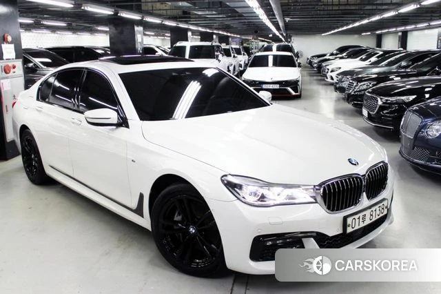 BMW 7 Series (G11) 2018 Белый из Кореи