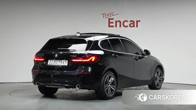 BMW 1 Series (F40) 2020 Черный из Кореи