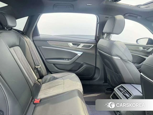 Audi A6L 2025 Черный из Китая