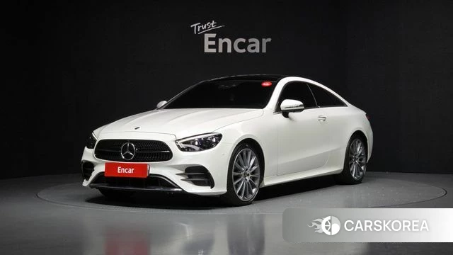 Mercedes-Benz E-Class W213 2021 Белый из Кореи