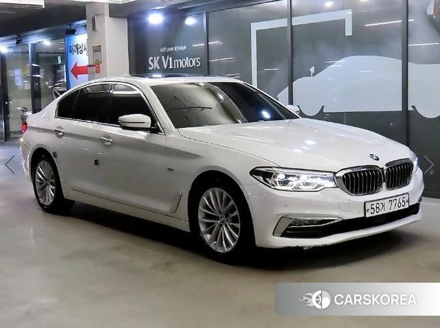 BMW 5 Series (G30) 2018 Белый из Кореи