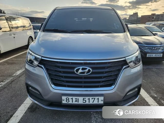 Hyundai The New Grand Starex 2019 Серебристо-серый из Кореи