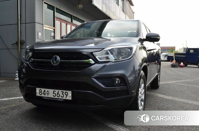 Ssangyong Rexton Sports 2020 Серый из Кореи