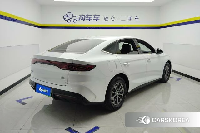 BYD Qin L DM 2025 Белый из Китая