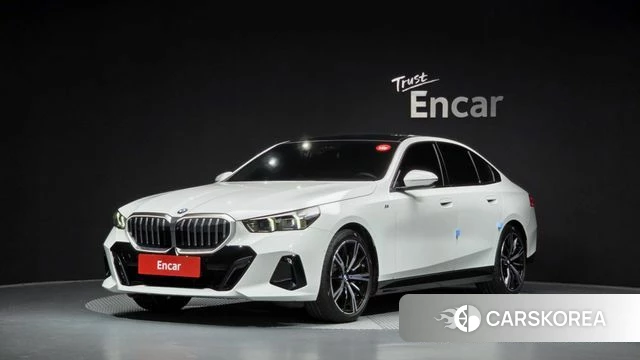 BMW 5 Series (G60) 2025 Белый из Кореи
