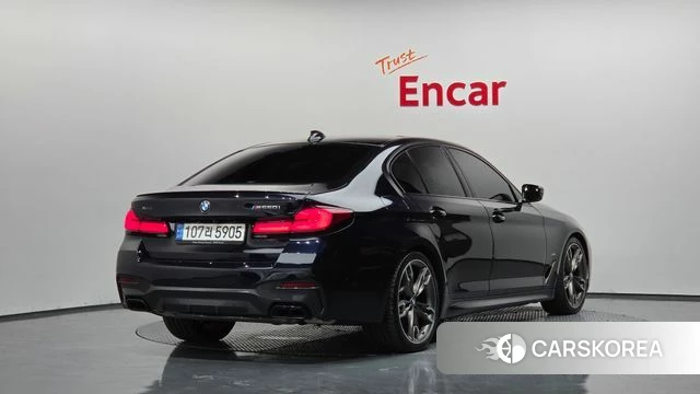 BMW 5 Series (G30) 2022 Черный из Кореи
