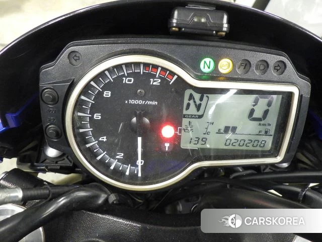 Проданный Suzuki GSR750 ABS id 4006180 из Японии, фото 2