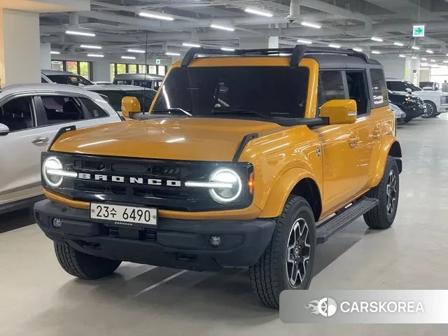 Ford Bronco 6th Generation 2022 Оранжевый из Кореи