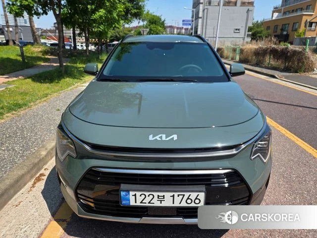 Kia Di Ol Nu Niro 2022 Светло-зеленый из Кореи