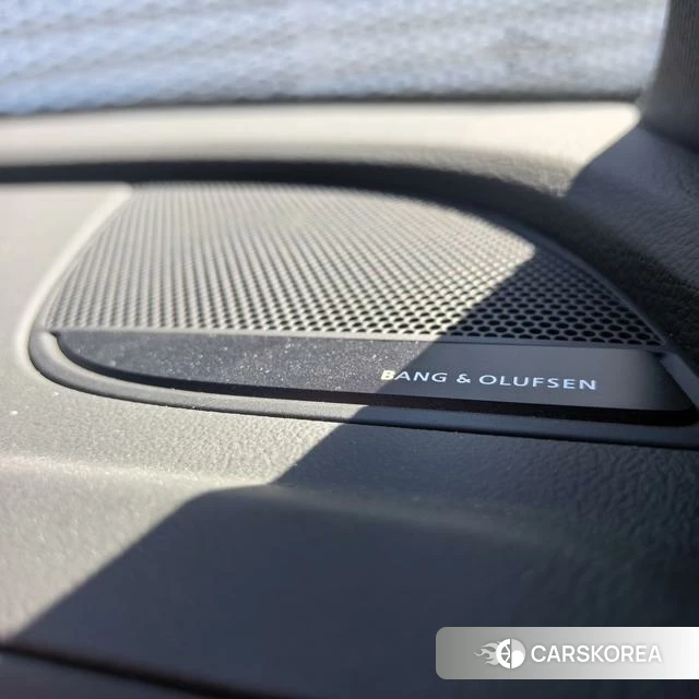 Audi Q5L 2025 Черный из Китая