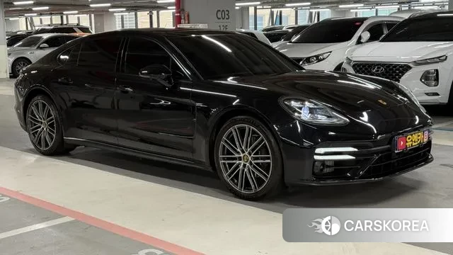 Porsche Panamera (971) 2023 Черный из Кореи