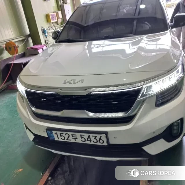 Kia Seltos 2021 Белый из Кореи