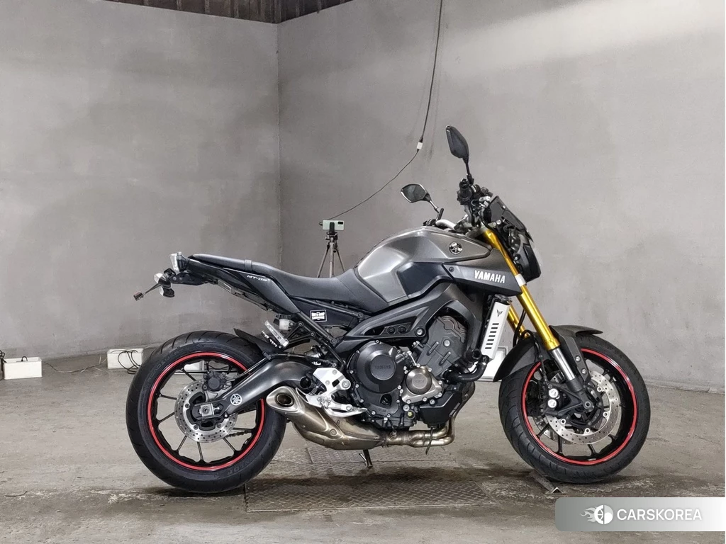 Проданный Yamaha MT-09 2014 из Японии