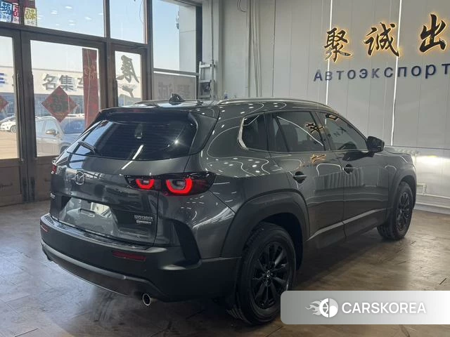 Mazda CX-50 line also 2023 Темно-серый из Китая