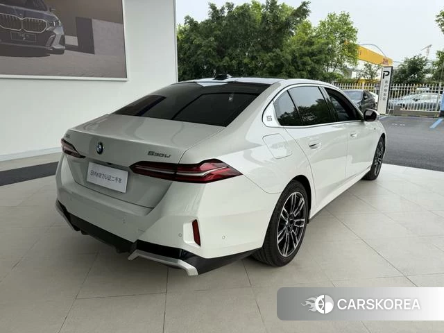 BMW 5 series 2024 Белый из Китая