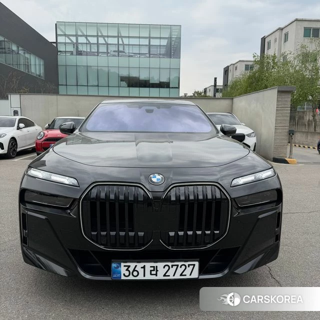 BMW 7 Series (G70) 2025 Черный из Кореи