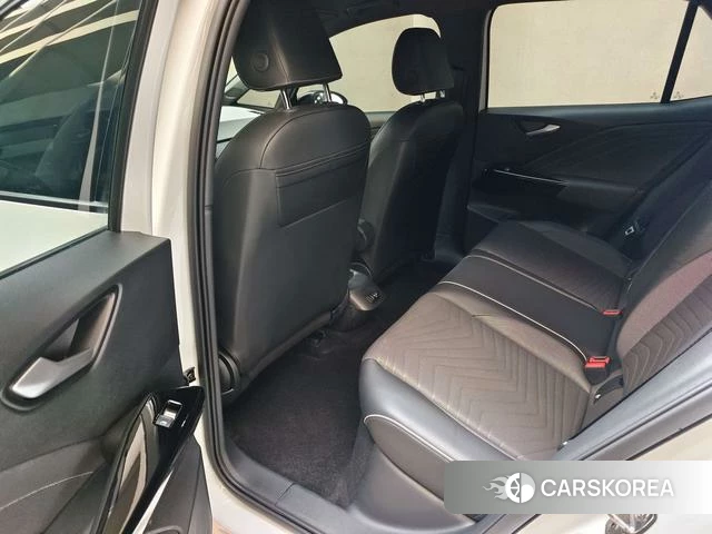 Volkswagen ID.3 2024 Белый из Китая