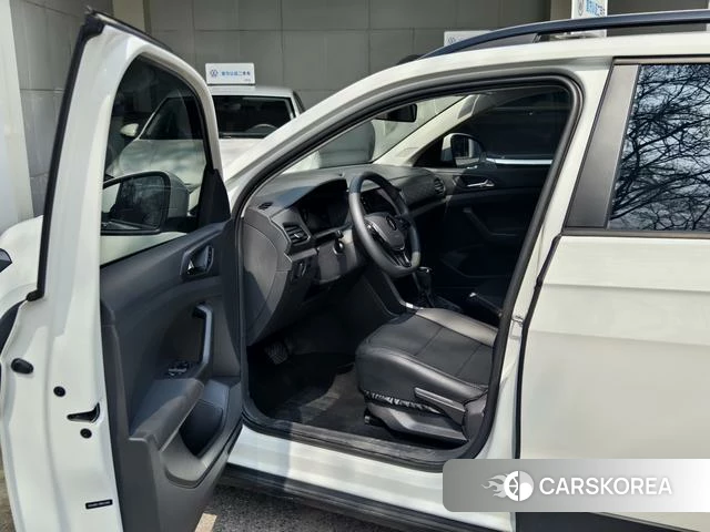 Volkswagen Tu Kai 2024 Белый из Китая