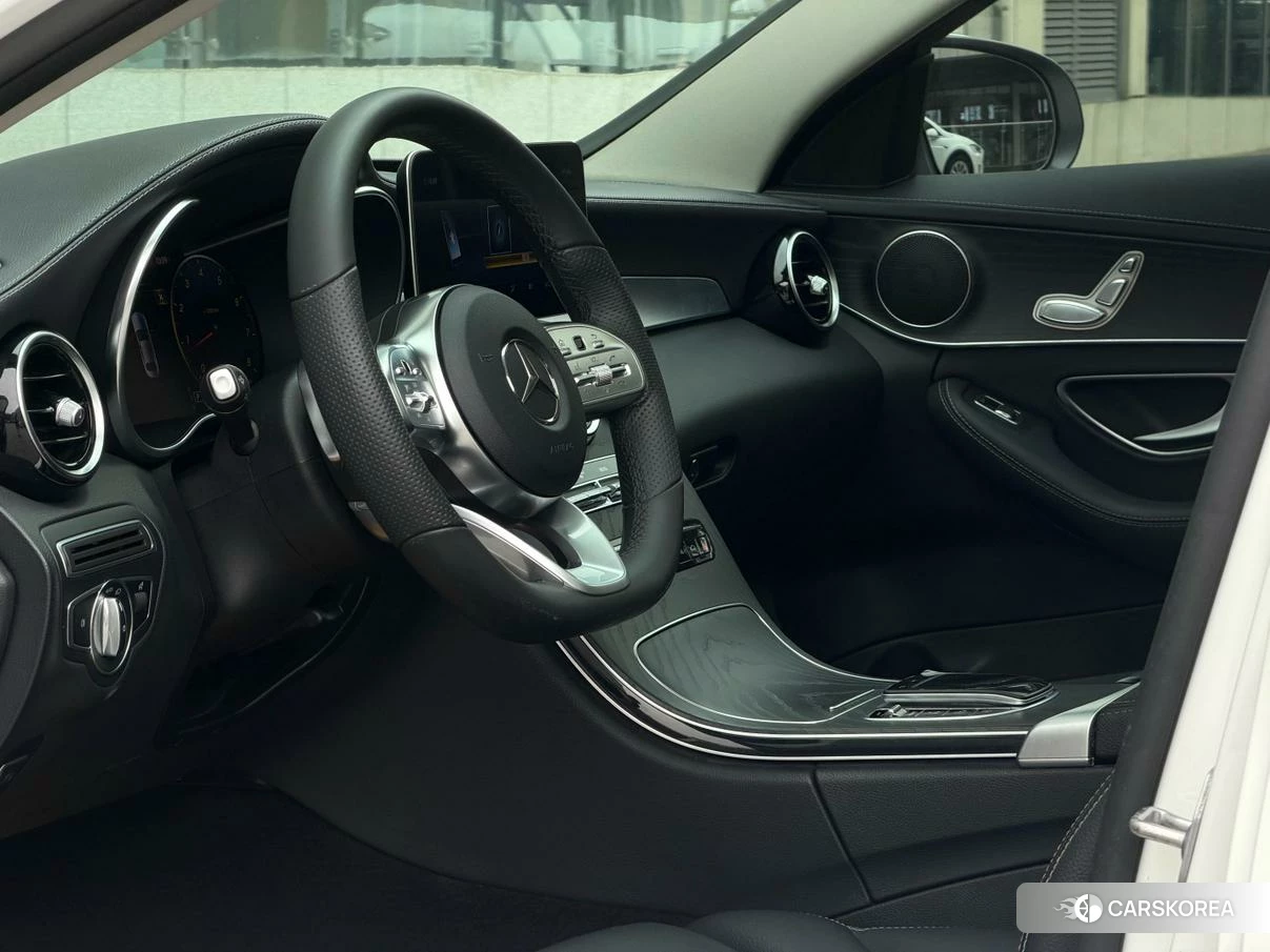 Mercedes-Benz Class C 2020 Белый из Китая
