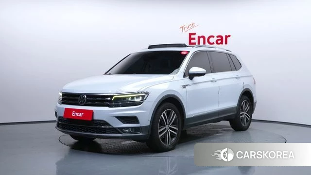 Volkswagen Tiguan Allspace 2018 Белый из Кореи