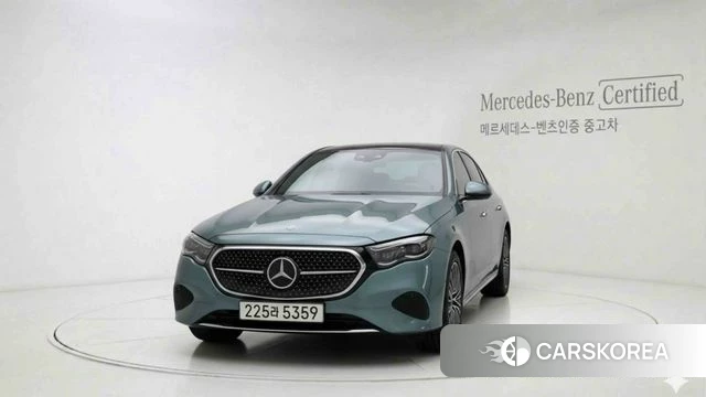 Mercedes-Benz E-Class W214 2025 Светло-серебряный цвет из Кореи