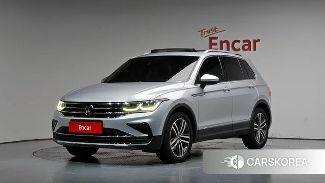 Volkswagen Tiguan second Generation 2022 Серебристо-серый из Кореи
