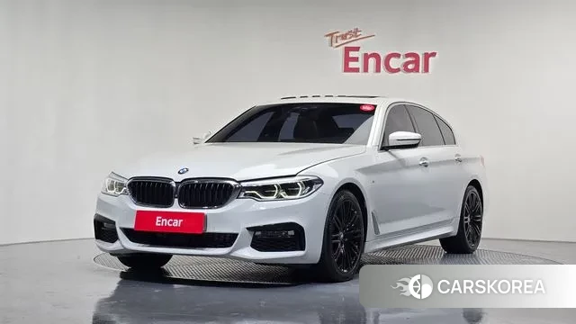 BMW 5 Series (G30) 2018 Белый из Кореи