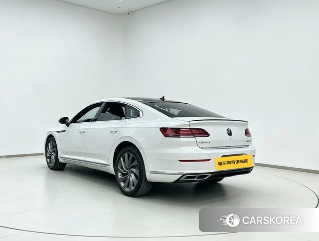 Volkswagen CC 2023 Белый из Китая
