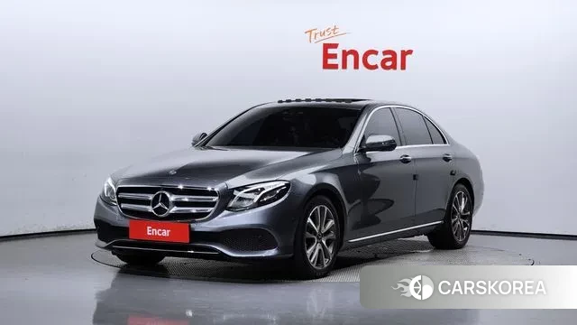 Mercedes-Benz E-Class W213 2018 Серый из Кореи