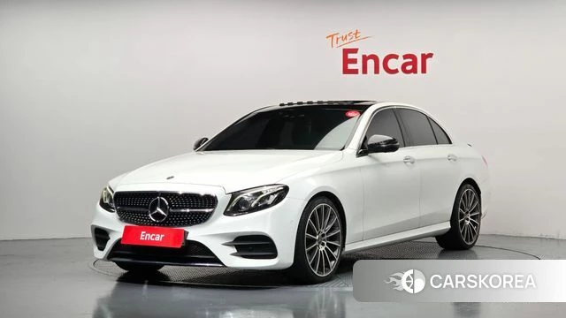 Mercedes-Benz E-Class W213 2019 Белый из Кореи