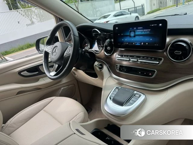 Mercedes-Benz V-class 2021 Черный из Китая
