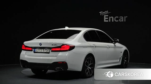 BMW 5 Series (G30) 2022 Белый из Кореи