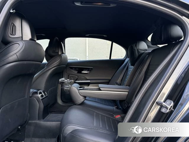 Mercedes-Benz Class C 2024 Темно-серый из Китая