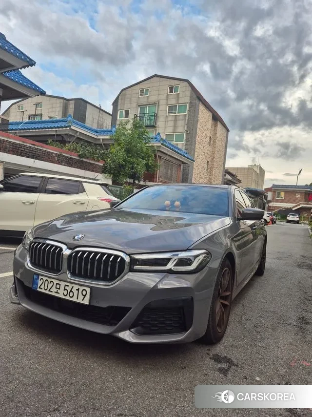 BMW 5 Series (G30) 2022 Серый из Кореи
