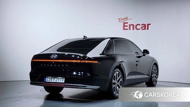 Hyundai Grandeur Hybrid (GN7) 2023 Черный из Кореи