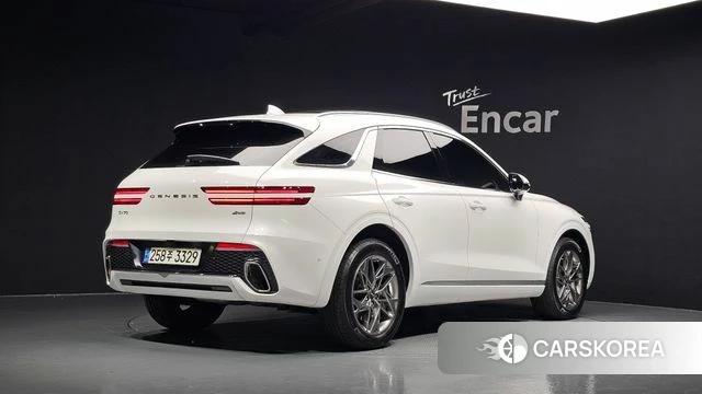 Genesis GV70 2023 Белый из Кореи