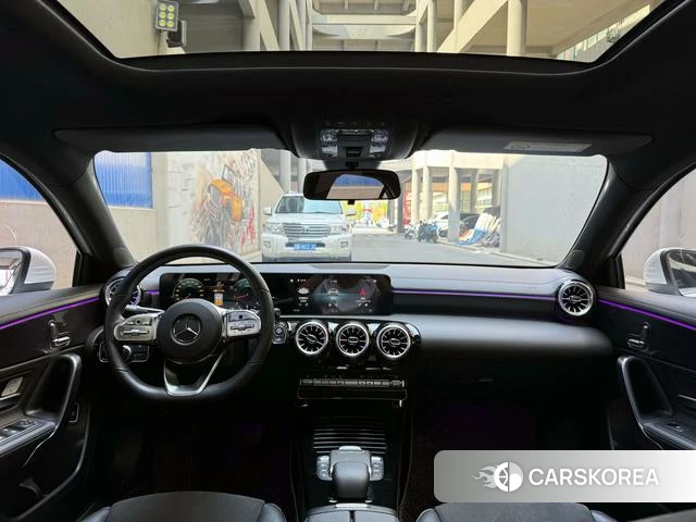 Mercedes-Benz Class A 2021 Белый из Китая