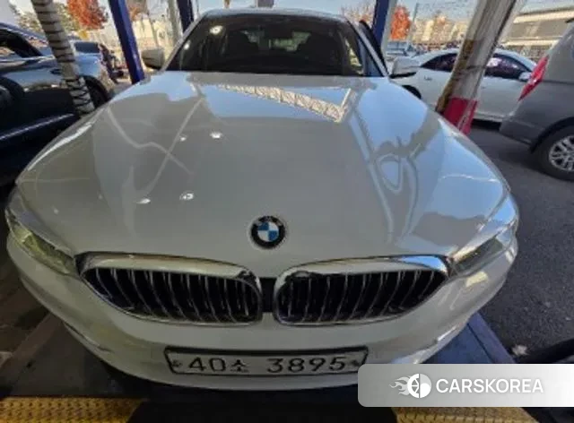 BMW 5 Series (G30) 2018 Белый из Кореи