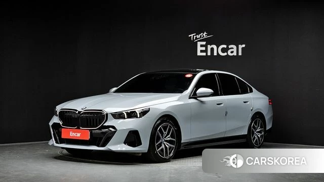 BMW 5 Series (G60) 2025 Серый из Кореи
