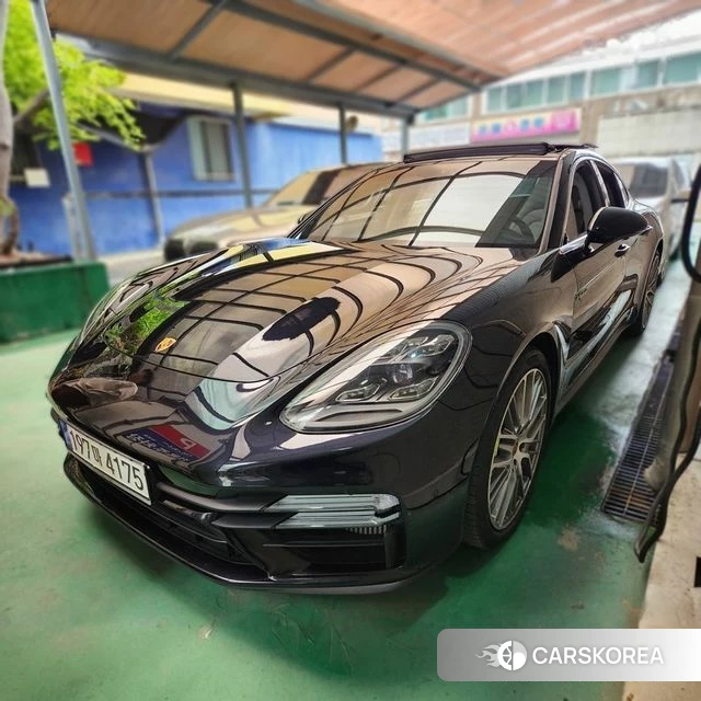Porsche Panamera (971) 2022 Черный из Кореи