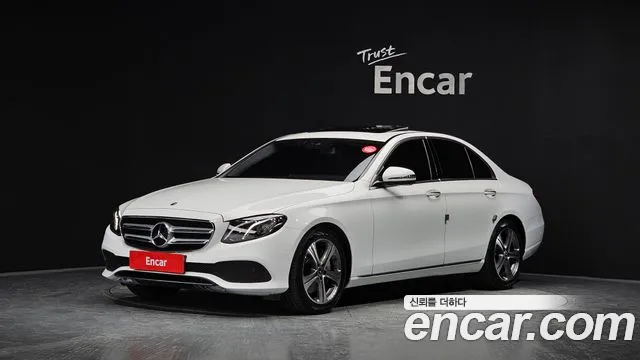 Mercedes-Benz E-Class W213 2019 Белый из Кореи