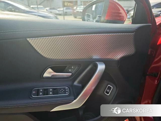 Mercedes-Benz Class A 2023 Красный из Китая