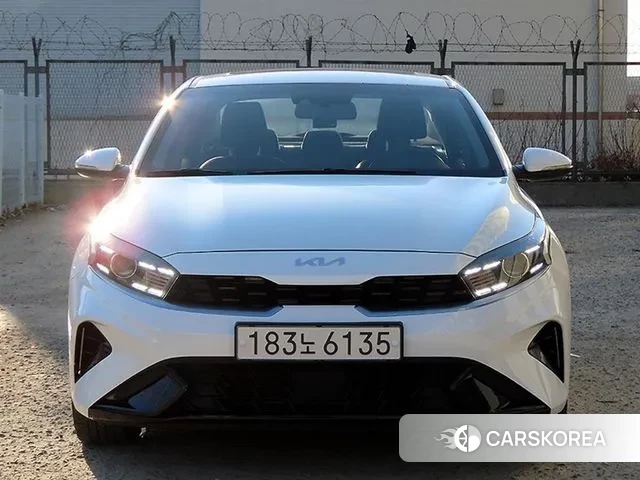 Kia The New K3 2nd generation 2021 Белый из Кореи
