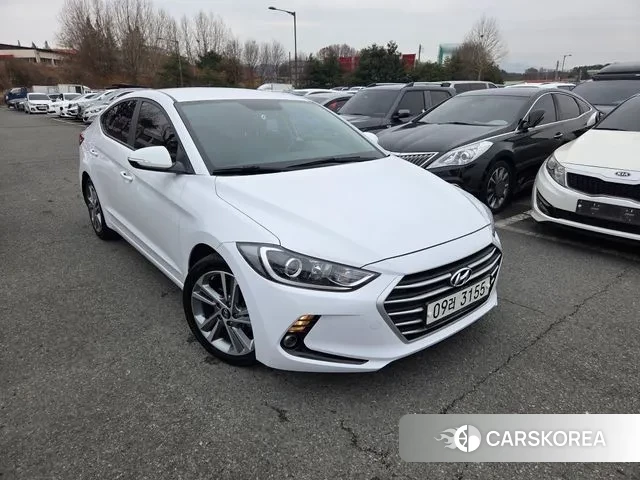 Hyundai Avante AD 2018 Белый из Кореи