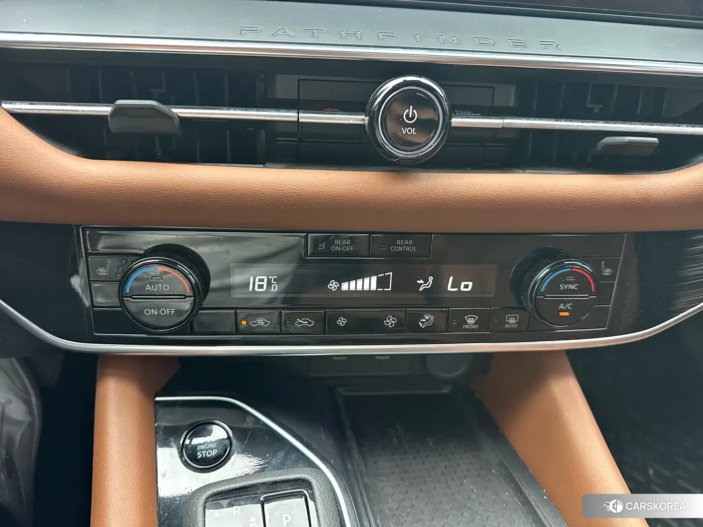 Nissan Pathfinder 2024 Champagne/brown из Китая