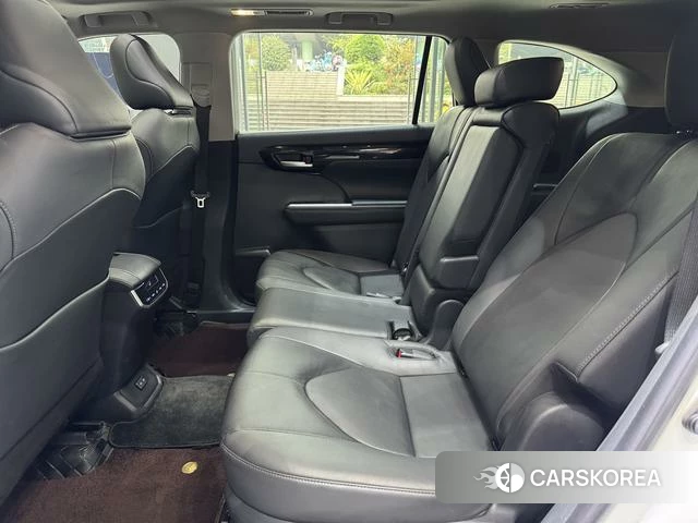 Toyota Highlander 2023 Белый из Китая