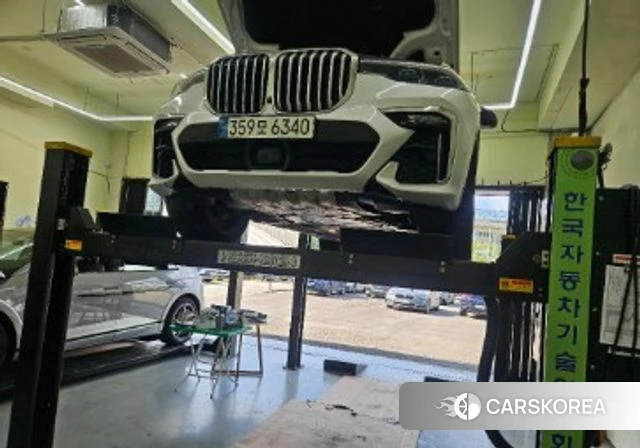BMW X7 (G07) 2021 Белый из Кореи